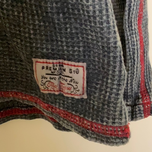 NWT Holiday Valley Premium 51 Long Sleeve Thermal Tee, Size Large - Picture 6 of 10